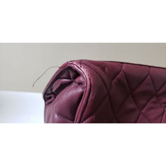 Michael Kors Hamilton Large Quilted Tote in Burgundy with Gold Hardware - Picture 4 of 11